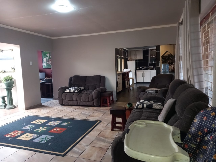 4 Bedroom Property for Sale in Parkersdorp Western Cape